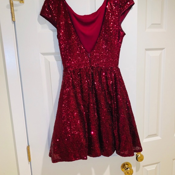 Red sequin dress! - Picture 2 of 4